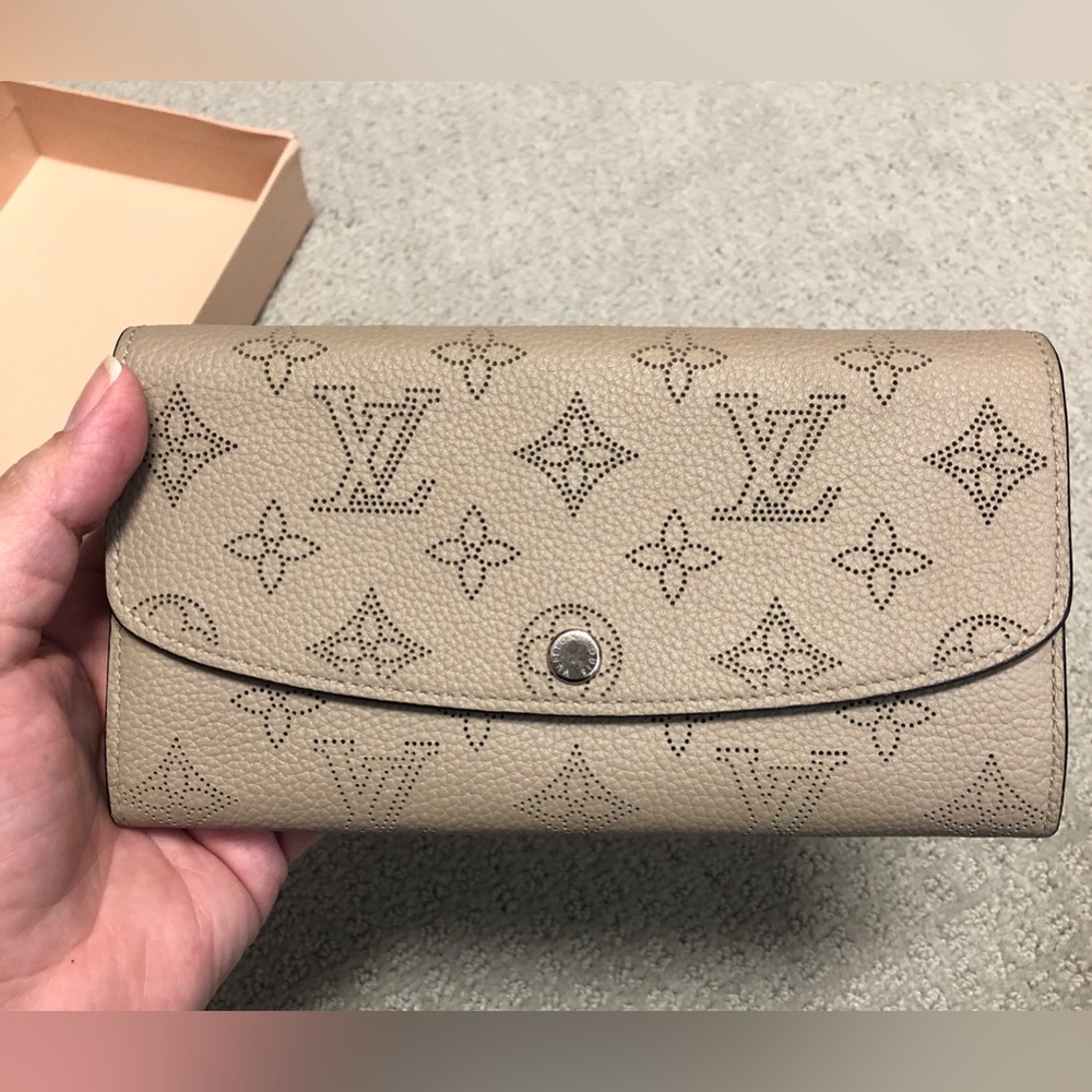 👜Authentic LV Iris Wallet